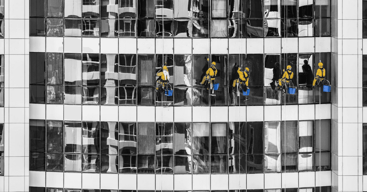 Understanding Service Charges and Maintenance Fees in Dubai Real Estate